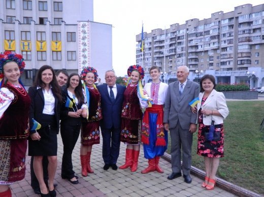 Партія регіонів приєдналась до урочистостей з нагоди підняття Державного Прапора України